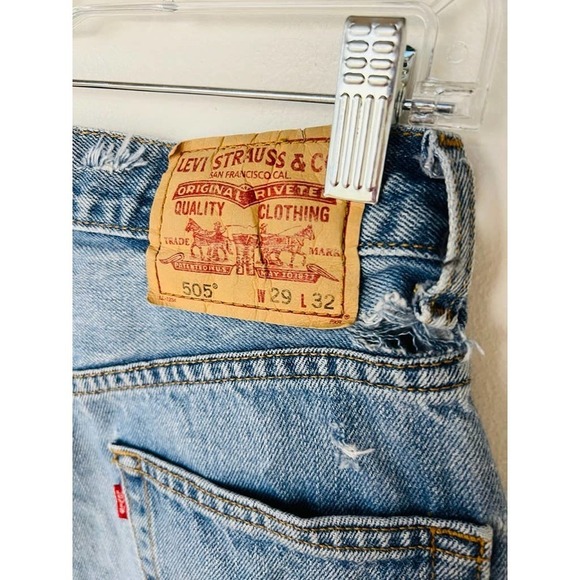 Levi's Cutoff Distressed Jean Shorts - Picture 7 of 12